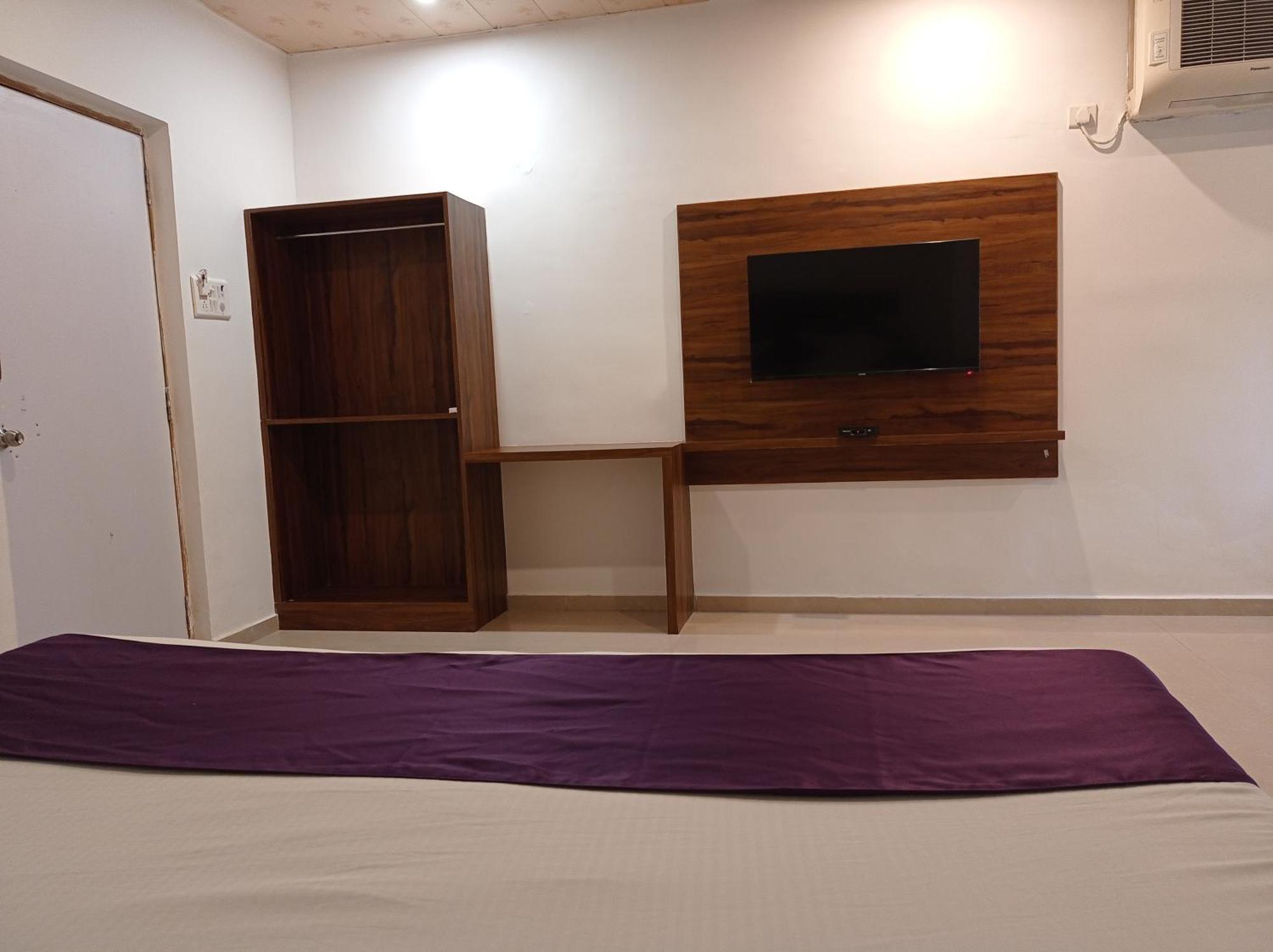 Vits Daman Devka Beach Extérieur photo